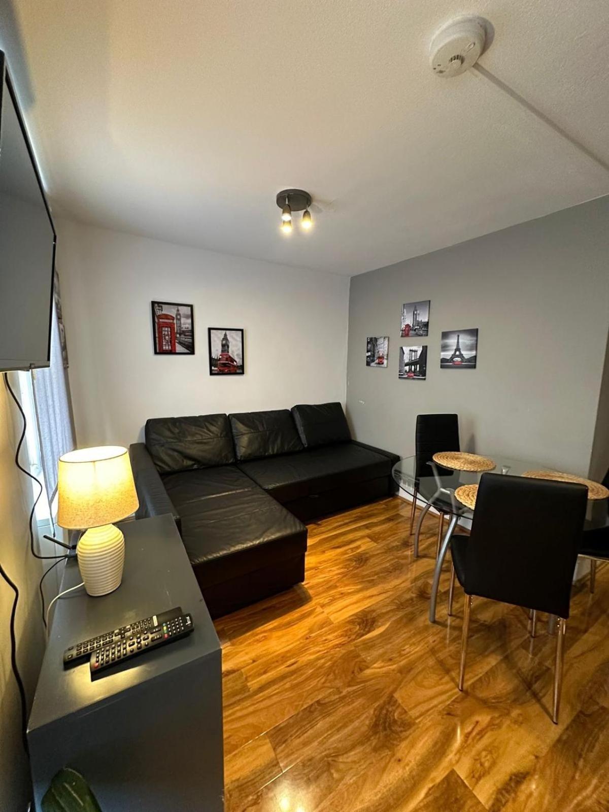 Lovely 2 Bedrooms Apartment Londen Buitenkant foto
